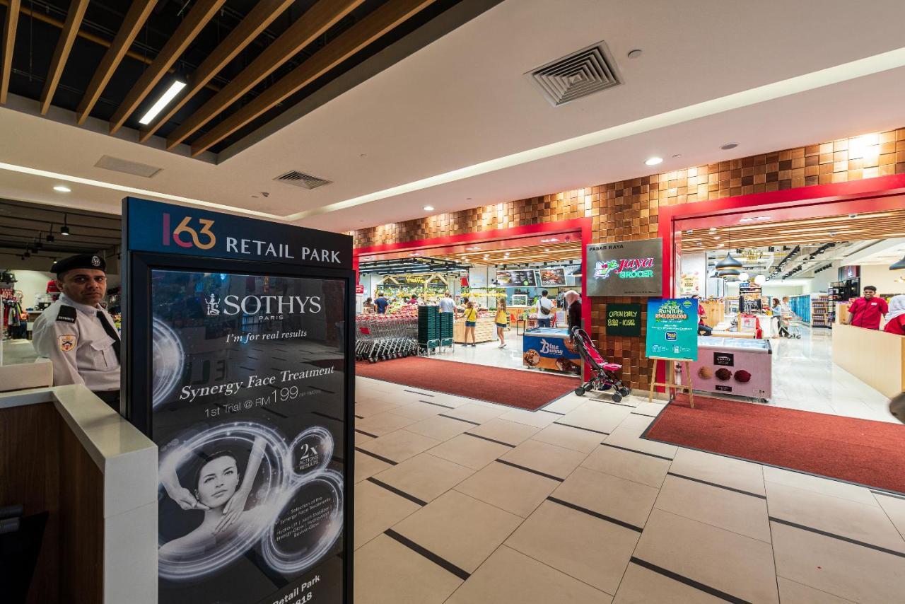 Luxury Arcoris Mont Kiara Nx 163Mall 1Bedroom 4 Pax 쿠알라룸푸르 외부 사진
